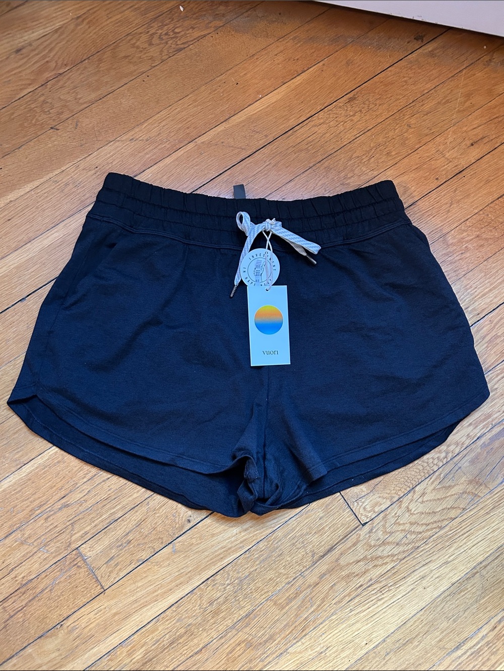 NWT Vuori Black Athletic Stretch Shorts with Drawcord